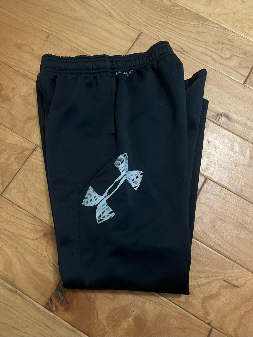 Under Armour Boy’s Black Athletic Pants YMD